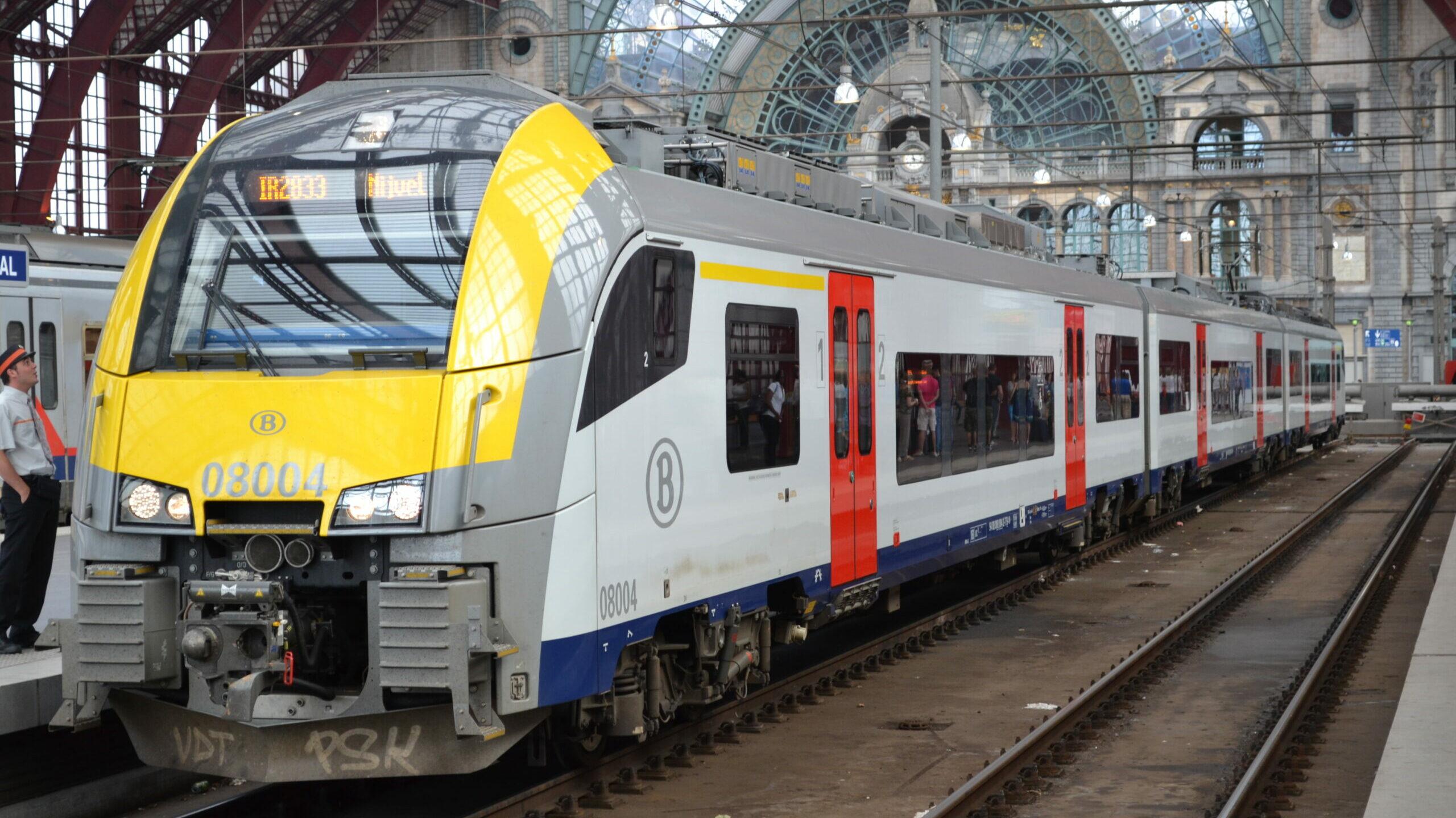 NMBS Lost Vertragingen Op Dankzij Afschaffing Uurrooster